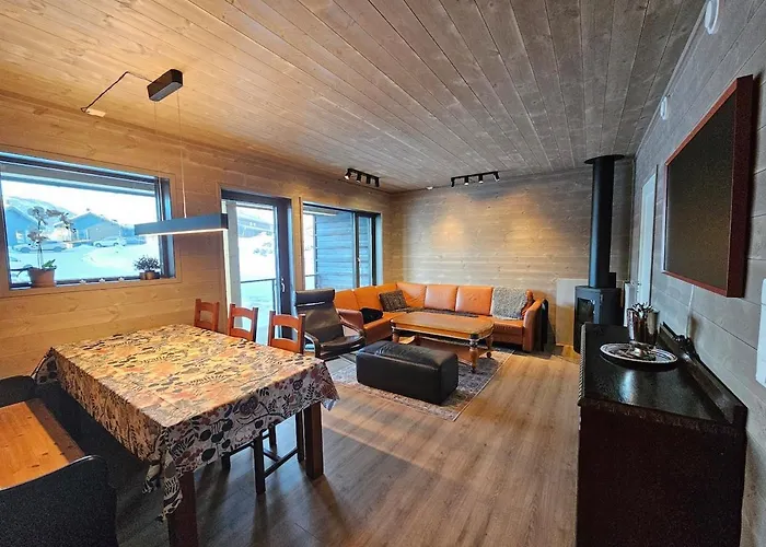 Dom wakacyjny Sirdal Tjorhom, Inc 2 Skilift Passes For The Whole Stay, Walking Distance From Slope Sinnes